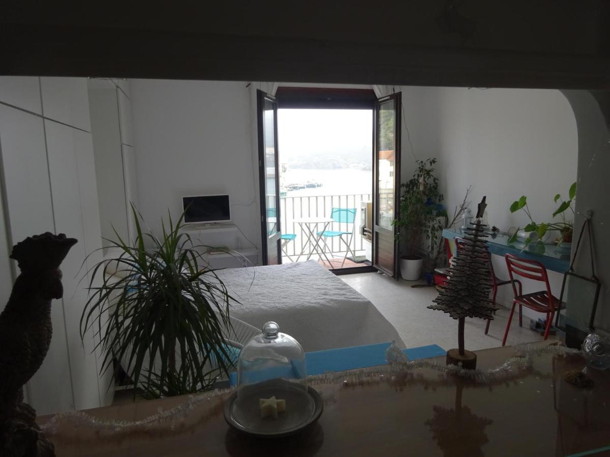 Vue Sur Mer! Levers De Lune Et Soleil En Direct! Apartment Port Vendres Bagian luar foto